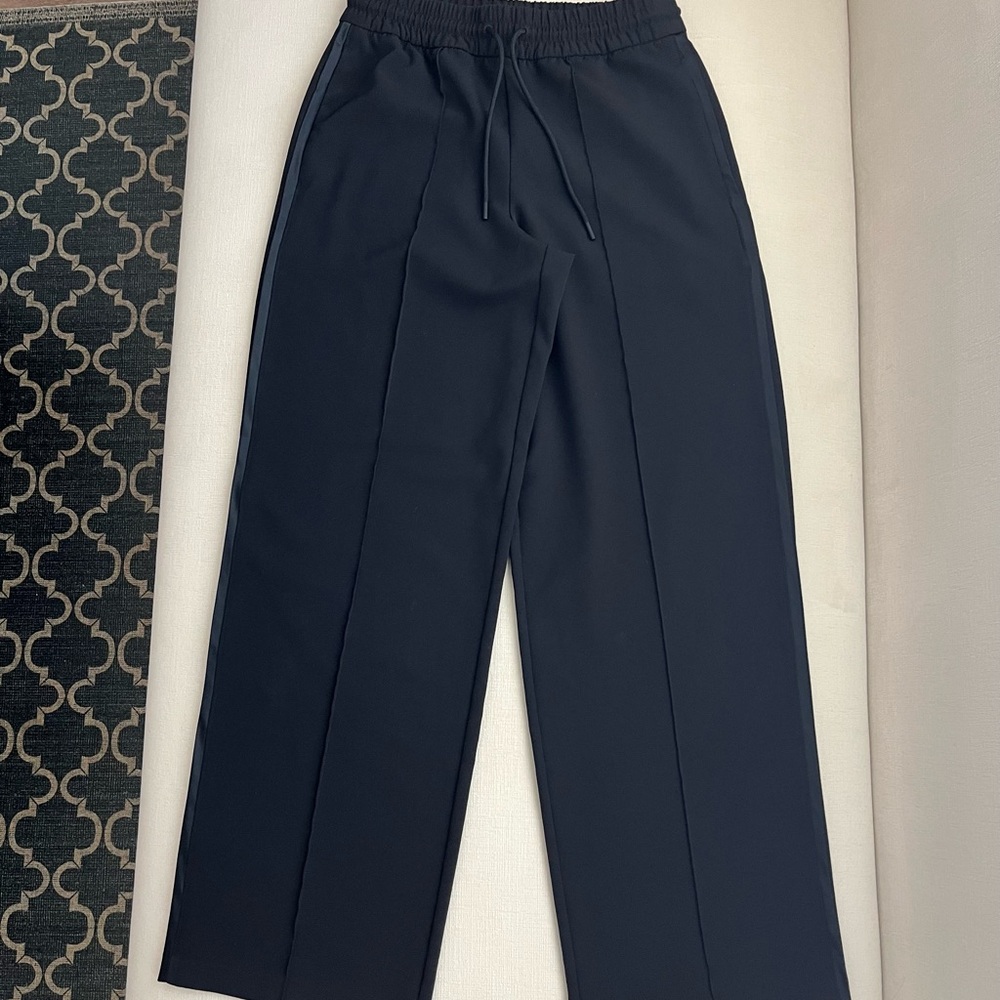 Athleta Women’s Endeavor Relaxed Pant